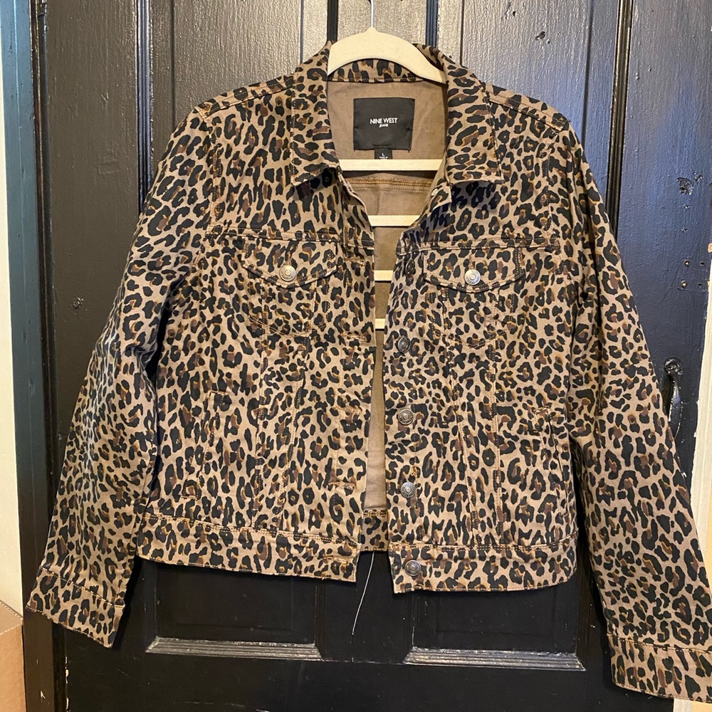 Nine West cheetah print stretchy jacket